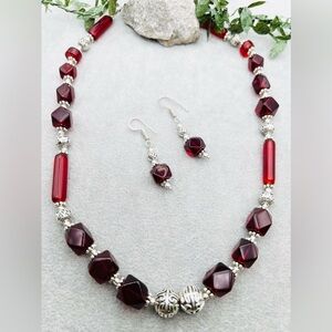 GARNET NECKLACE/EARRING SET